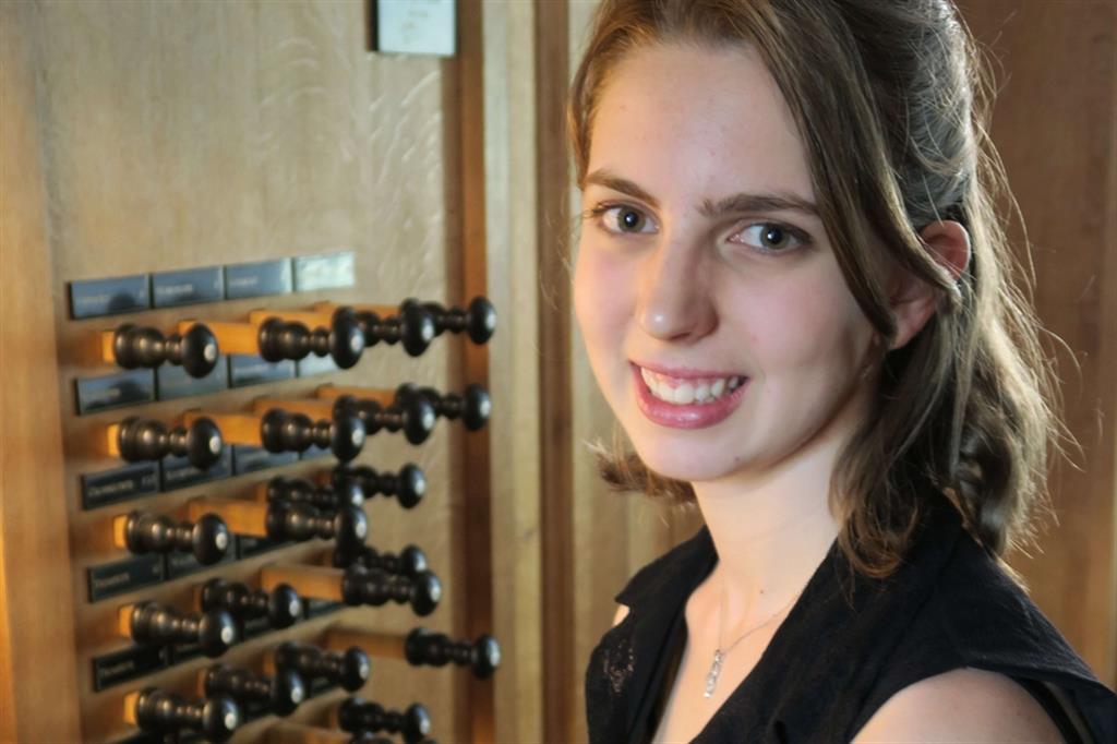 La giovane organista cagliaritana Francesca Ajossa, sarà protagonista del concerto "Chants"