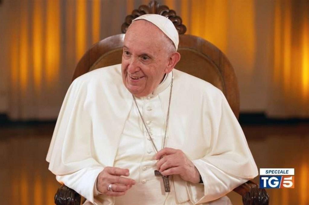 Il Papa sulle donne abusate in casa: «Problema quasi satanico»