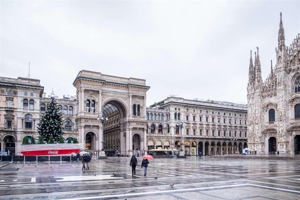 Milano il 2 gennaio, deserta a causa delle disposizioni per contrastare il Covid