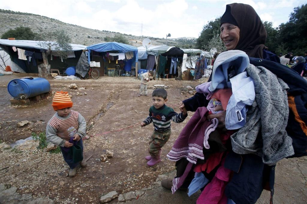 Rifugiati siriani nel villaggio di Ketermaya, a sud di Beirut