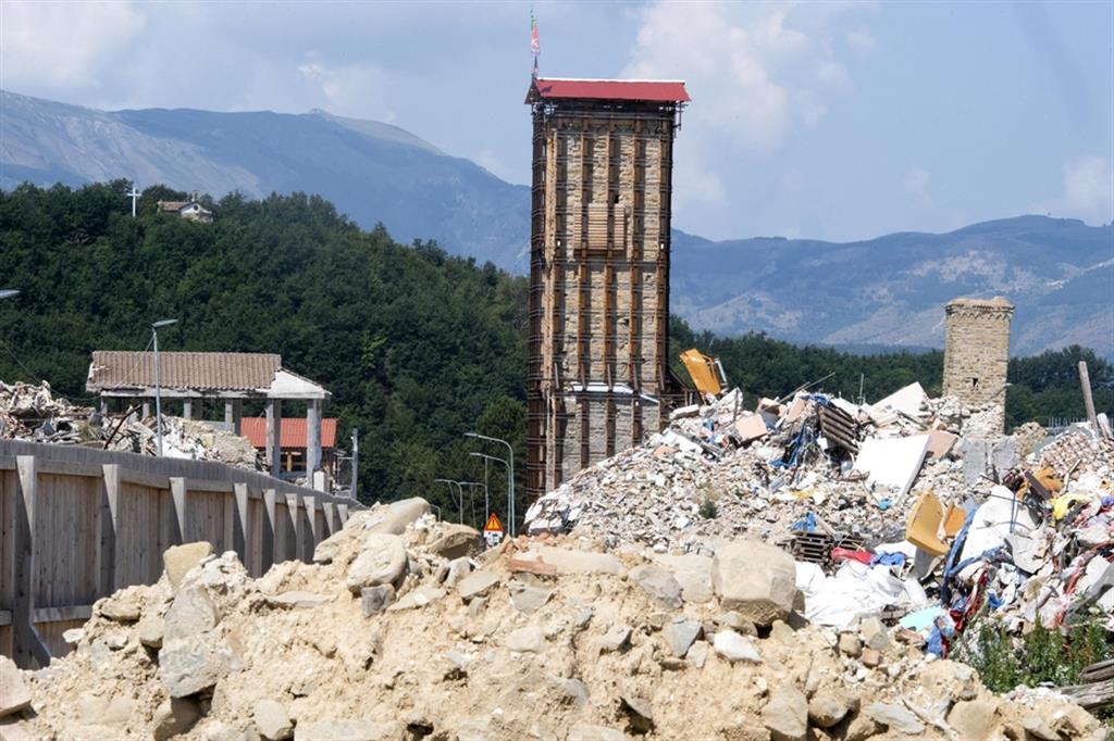 Amatrice, la Torre Civica dopo il terremoto
