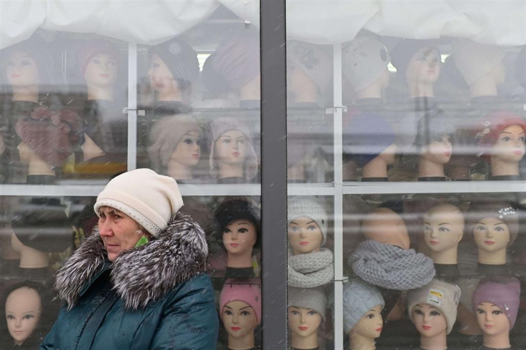In Russia quasi nessuno indossa le mascherine. E solo il 37% della popolazione è vaccinato