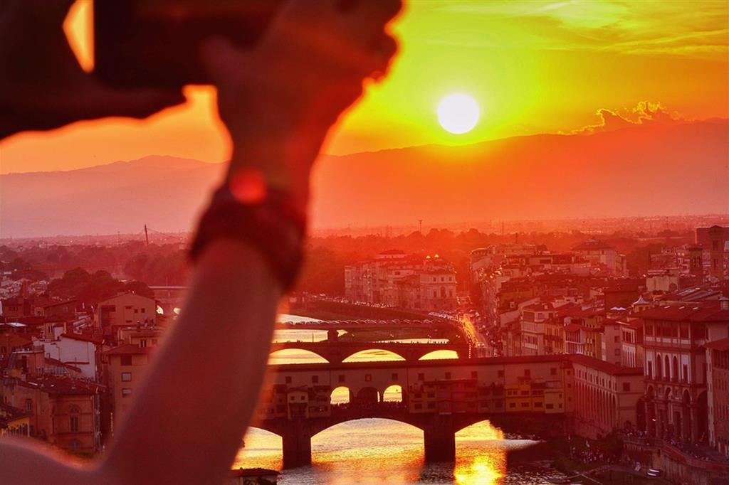 Tramonto sul Ponte Vecchio a Firenze