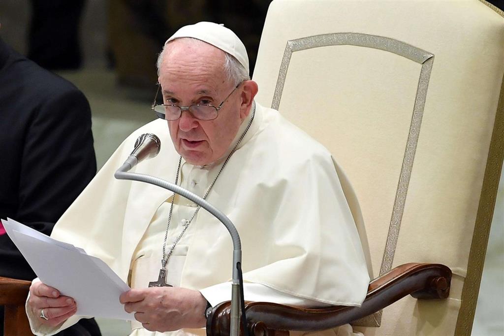Papa: «Dolore e vergogna per gli abusi, la prevenzione deve essere un percorso»