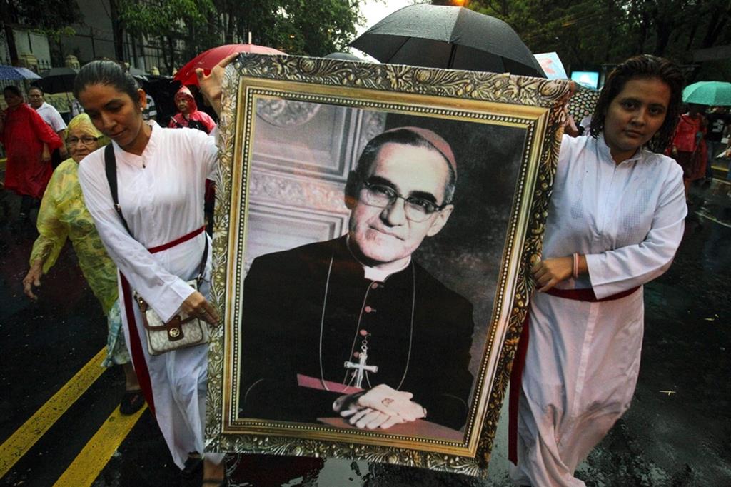 La processione durante la beatificazione di Oscar Arnulfo Romero, 22 maggio 2015