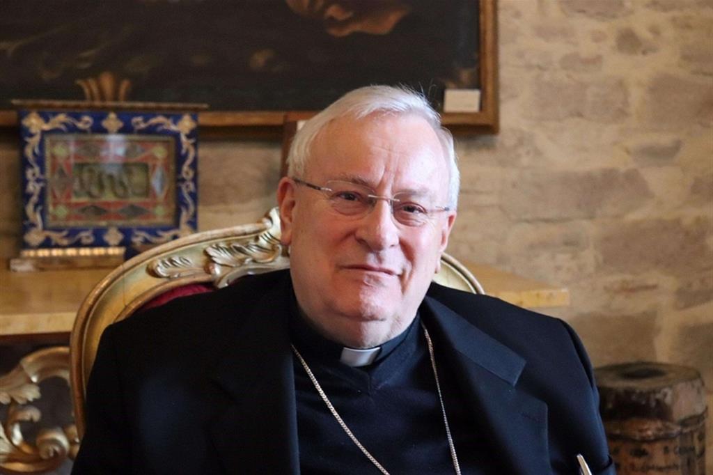 Il cardinale Bassetti nuovamente positivo: "Non cedo allo sconforto"