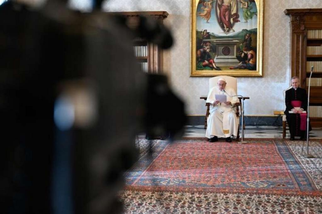 Al termine dell'udienza generale, il Papa ha lanciato un appello per "un mondo senza armi nucleari"
