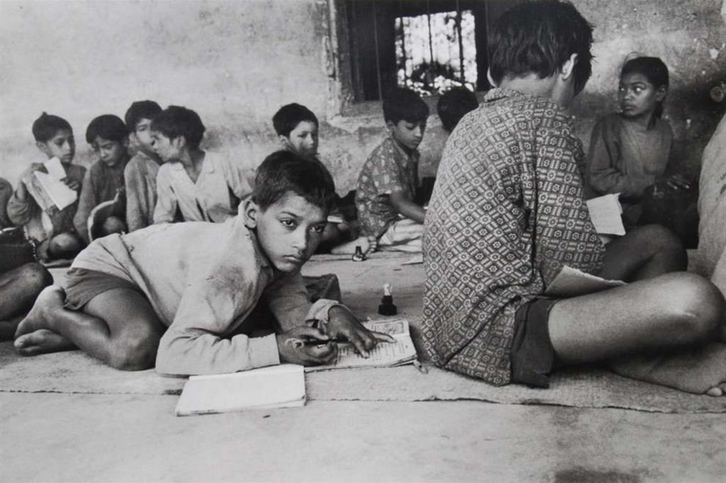 Lisetta Carmi, "La scuola di Herakhan. India 1977"