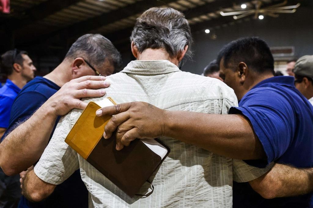 La strage di bambini in Texas: la comunità cristiana vicina alle famiglie