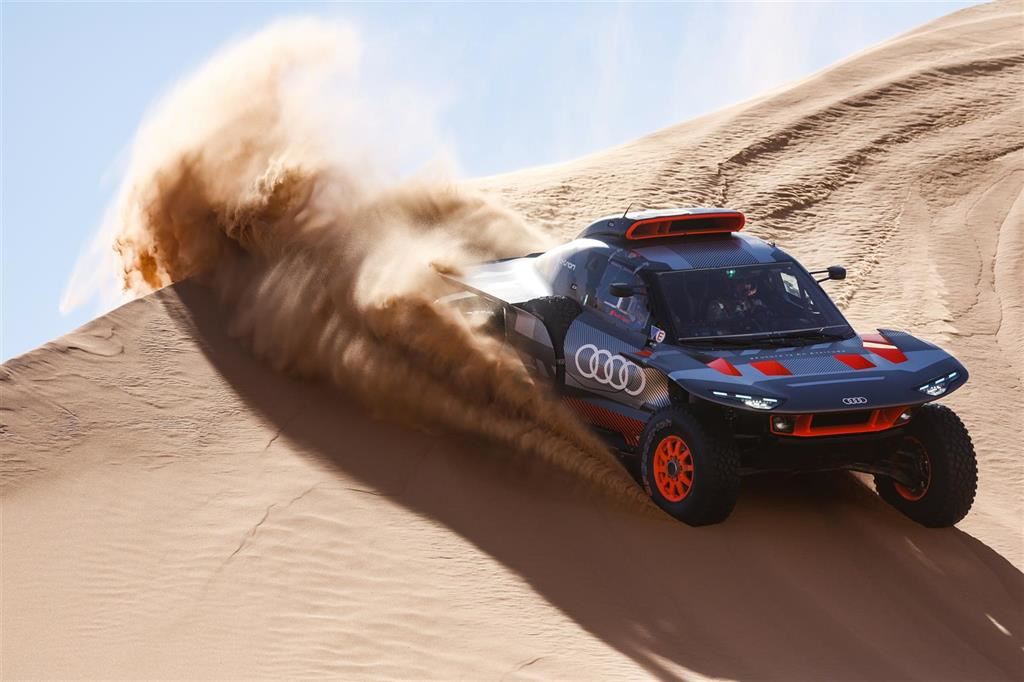 Audi sfida il deserto con un carburante rinnovabile