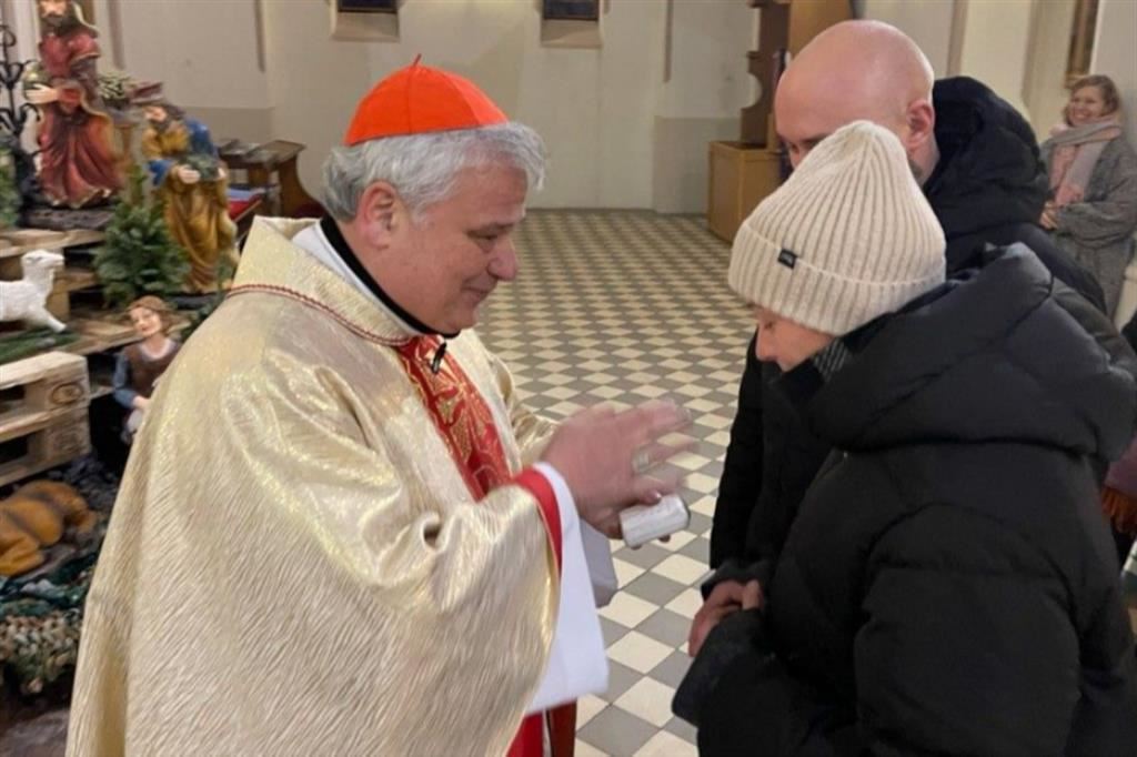 Il cardinale Konrad Krajewski in Ucraina per il Natale