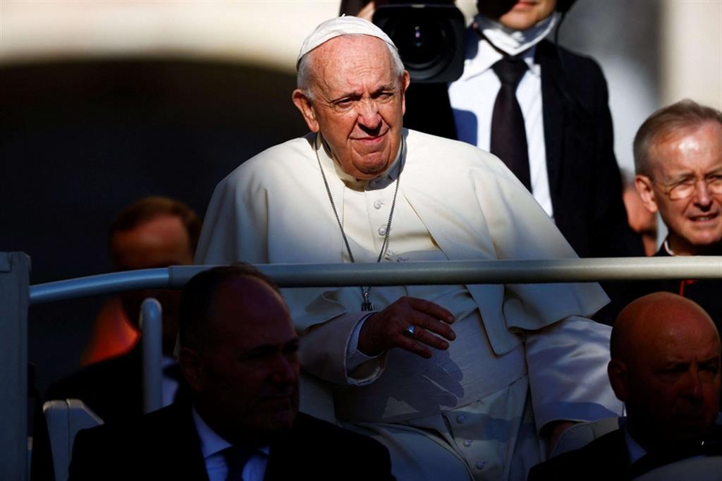 Il Papa: chi può fermare la guerra, ascolti il nostro grido di pace