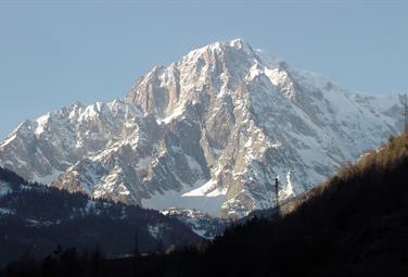 Per scalare il Monte Bianco si dovrà versare una cauzione di 15mila euro