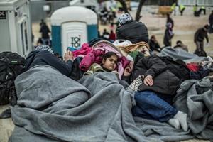 La violenza degli europei contro i migranti ai confini con la Turchia