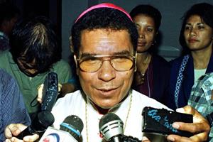 Abusi, accuse a monsignor Ximenes Belo. Nel 1996 fu Nobel per la pace