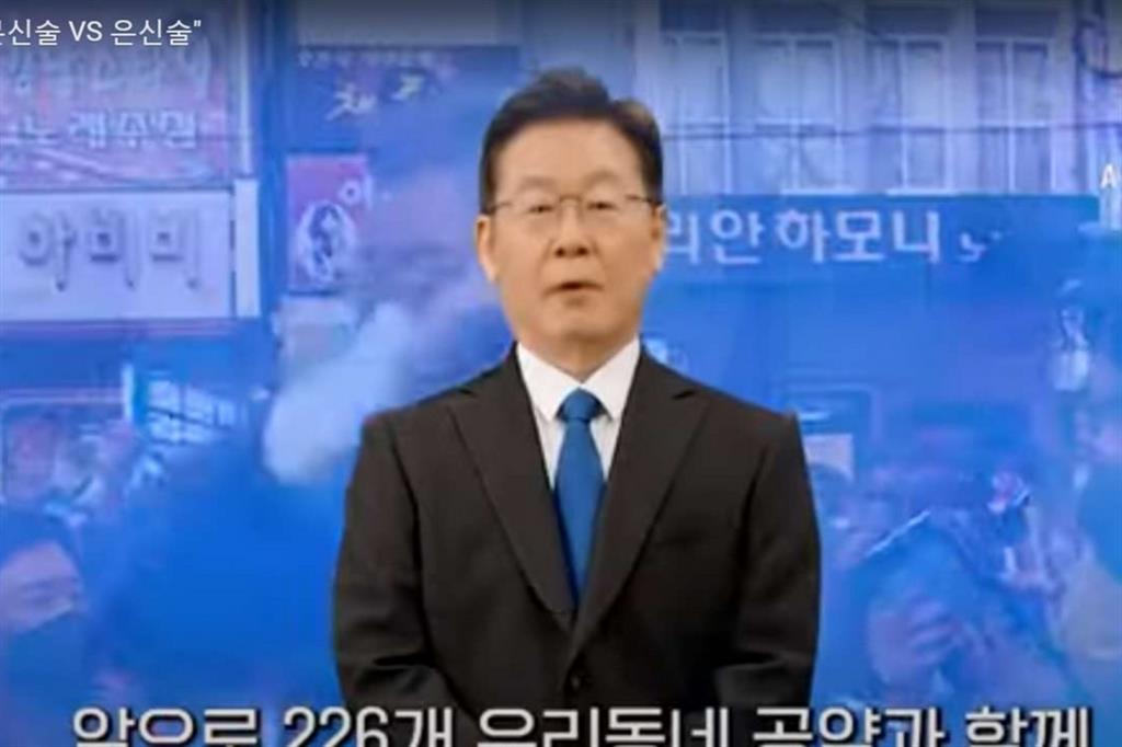 L’«avatar» di Lee Jae-myung, 57 anni, è il candidato del Partito democratico in Corea del Sud