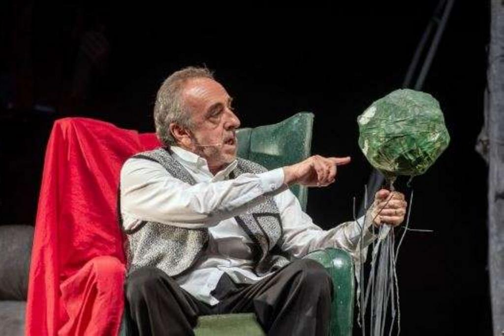 Silvio Orlando in scena in “La vita davanti a sé” al Teatro Franco Parenti di Milano