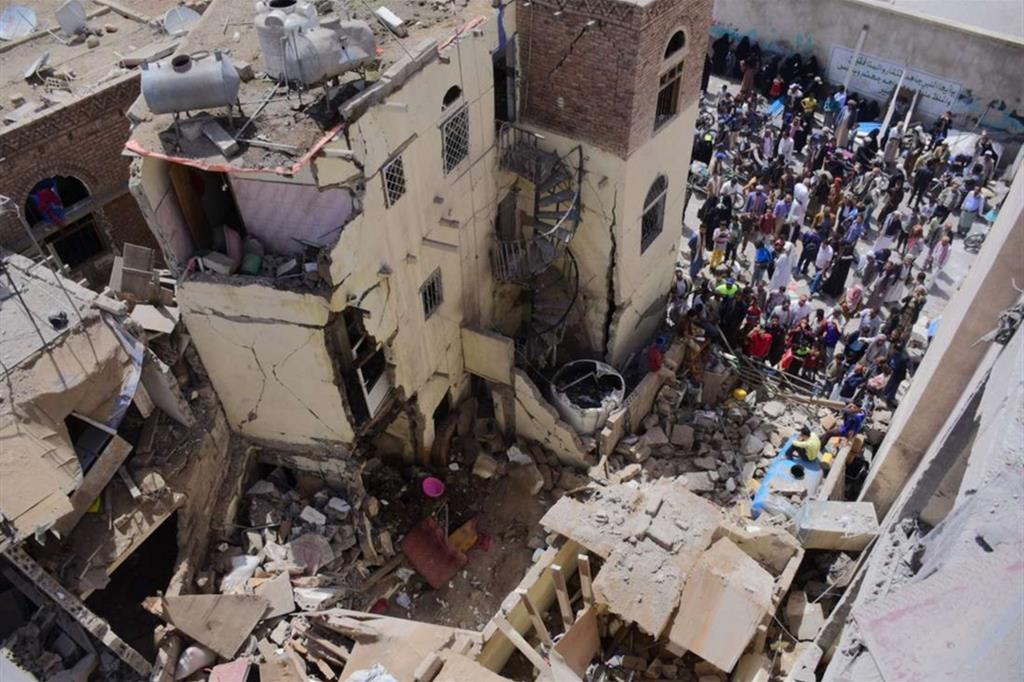 Edifici bombardati in Yemen