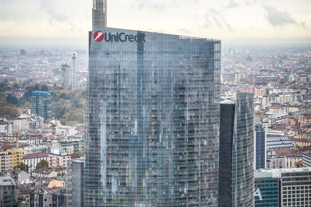 La torre Unicredit a Porta Nuova, a Milano