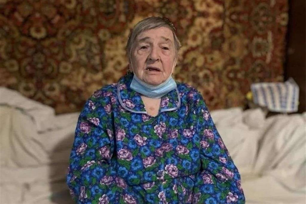 I sotterranei di Mariupol l'avevano salvata, ma 80 anni dopo è là sotto che è morta di stenti la 91enne Vanda Semyonovna Obiedkova