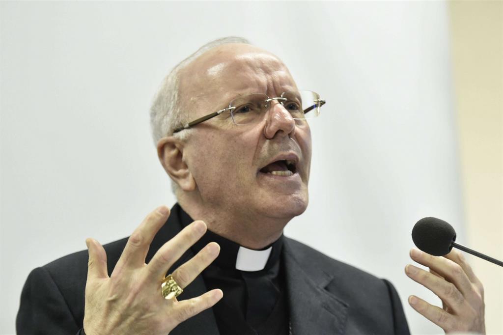 Monsignor Nunzio Galantino, presidente dell'Apsa