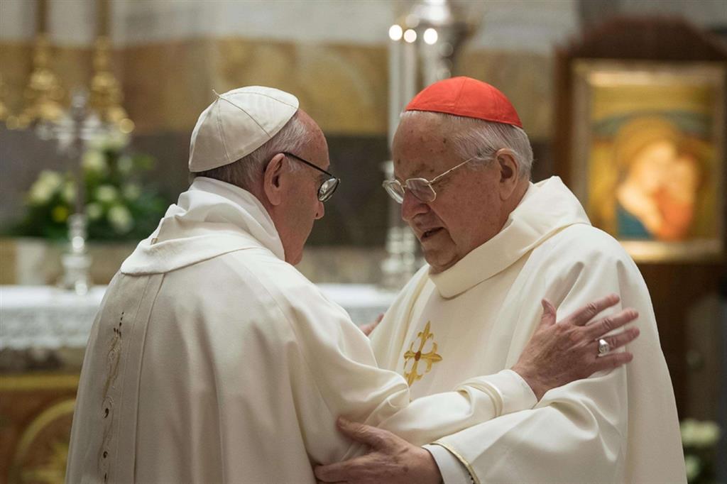 È morto a 94 anni il cardinale Sodano, segretario di Stato di due Papi 