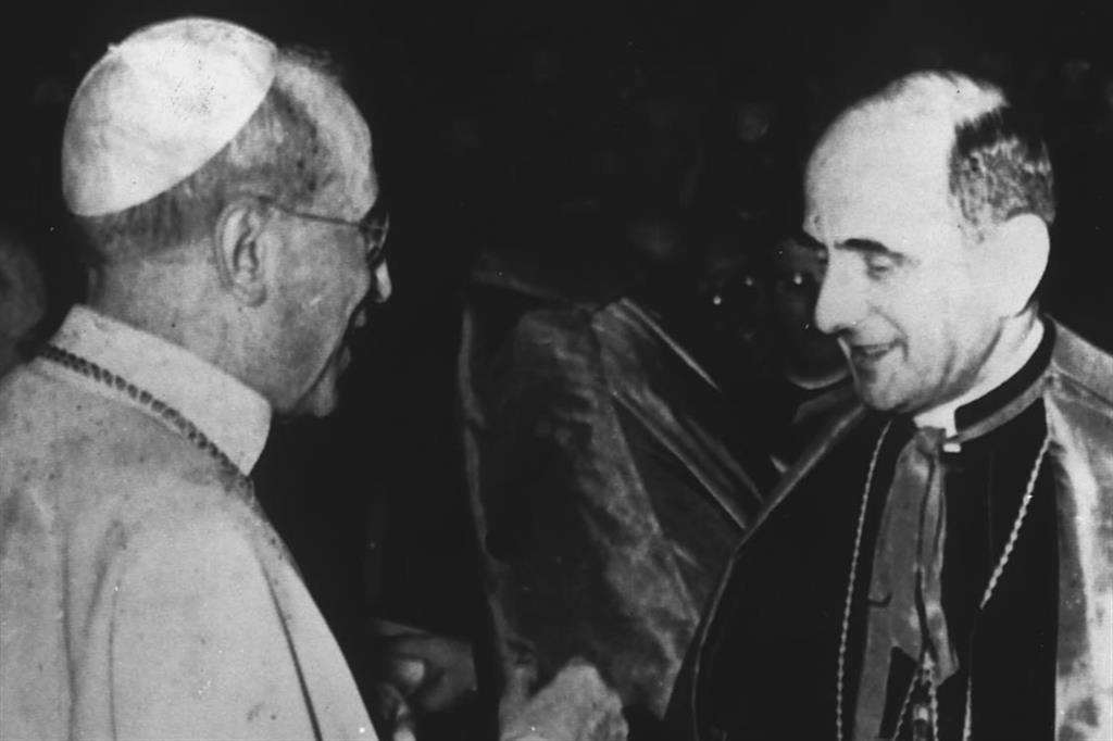 Giovanni Battista Montini arcivescovo di Milano in visita da Pio XII a Roma nel 1956