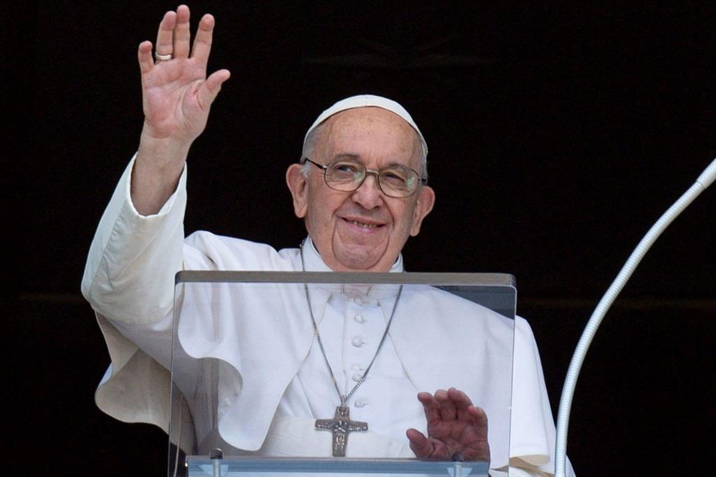 Il Papa: le navi di grano partite dall'Ucraina fanno sperare nella pace