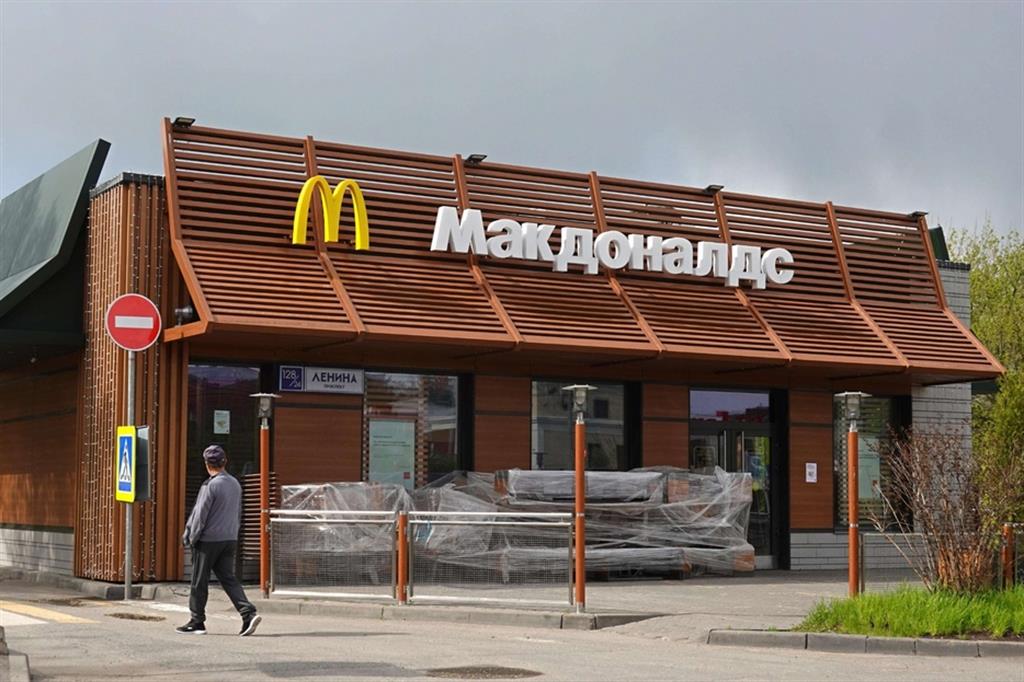 Chiuso. Un locale di McDonald's a Mosca