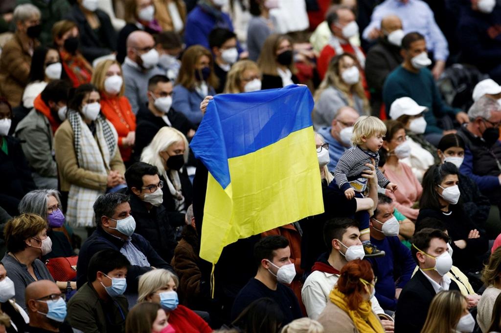 Il Papa: nel cuore il popolo ucraino che soffre, grazie a chi lo sostiene