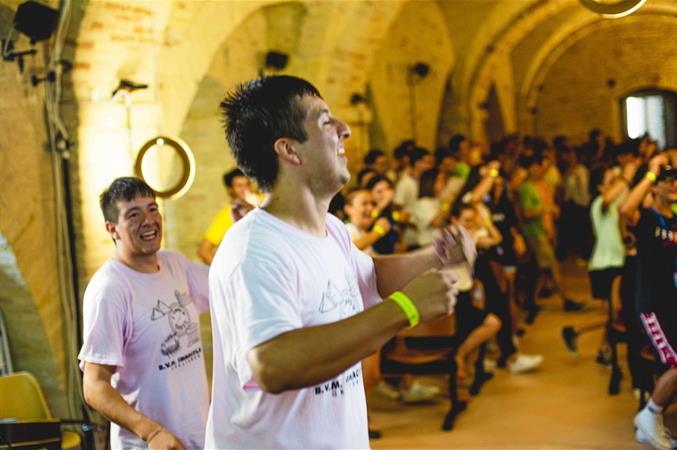 Tutti santi: il raduno-community dei giovani invitati da don Ravagnani