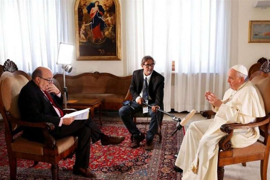 Papa Francesco e il corrispondente della Reuters