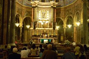 Pace, il 14 adorazione eucaristica in tutta Europa. Ecco il sussidio Cei