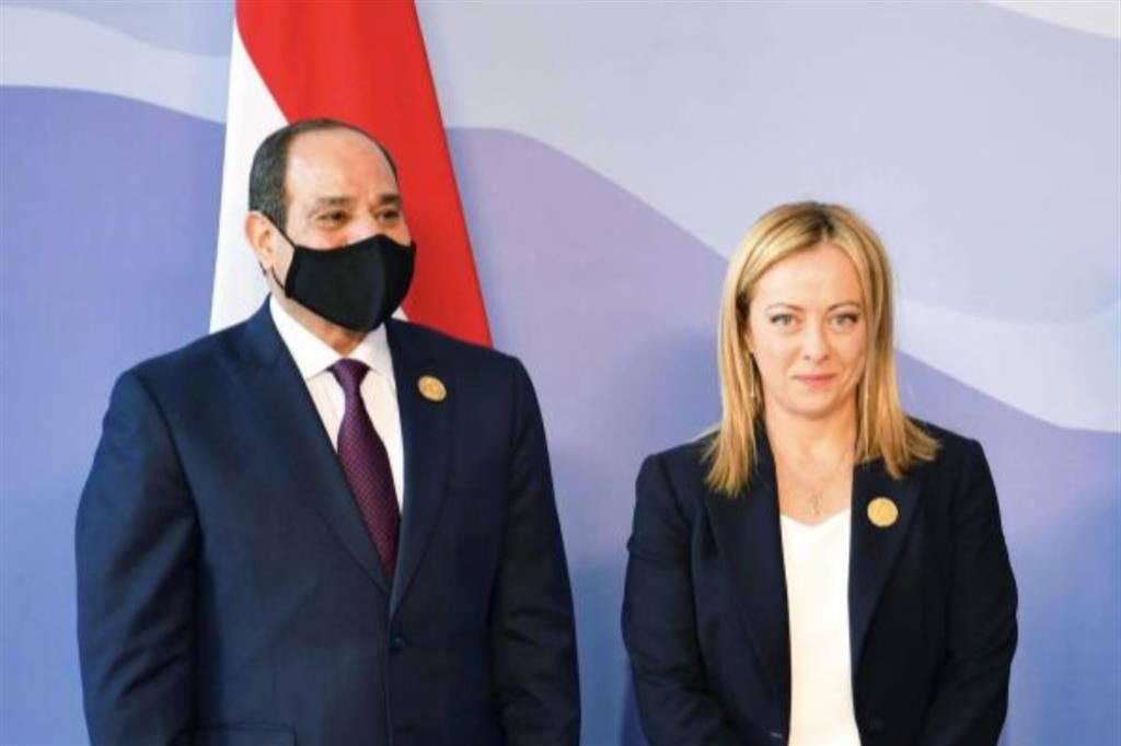 Meloni pressa al-Sisi su Regeni e Zaki. «Clima, l’Italia farà la sua parte»