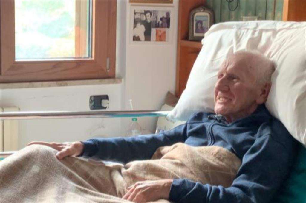 Romano, l'uomo di 82 anni accompagnato a morire in Svizzera da Marco Cappato