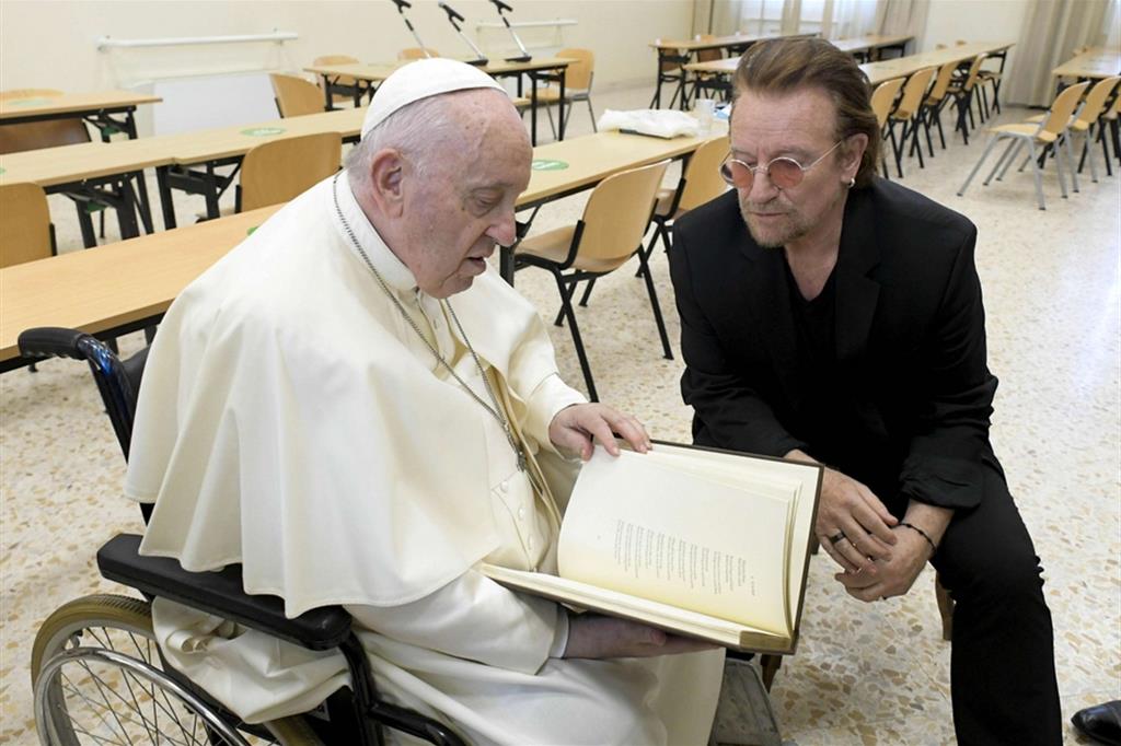 Papa Francesco e Bono Vox