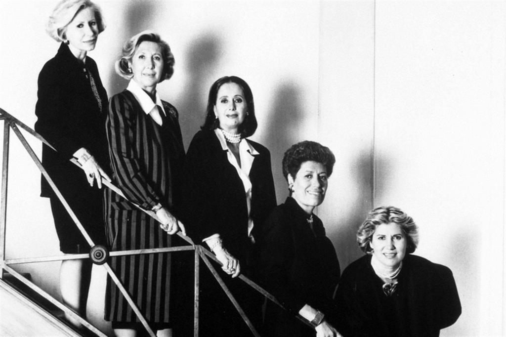 Le cinque sorelle Fendi, Franca è la seconda da sinistra