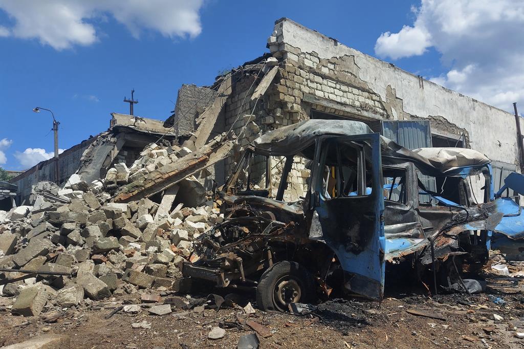 Edifici e infrastrutture civili bombardati dalla Russia nel sud dell'Ucraina