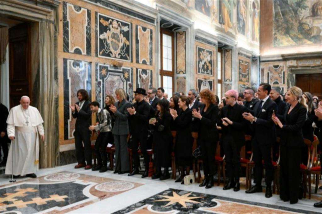 Il Papa agli artisti del Concerto di Natale: spendiamoci per la pace