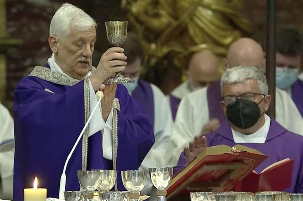 Il preposito generale dei Gesuiti padre Arturo Sosa celebra la Messa a Roma, trasmessa in diretta da Tv2000 nel pomeriggio di sabato 12, per i 400 anni della canonizzazione di Sant'Ignazio