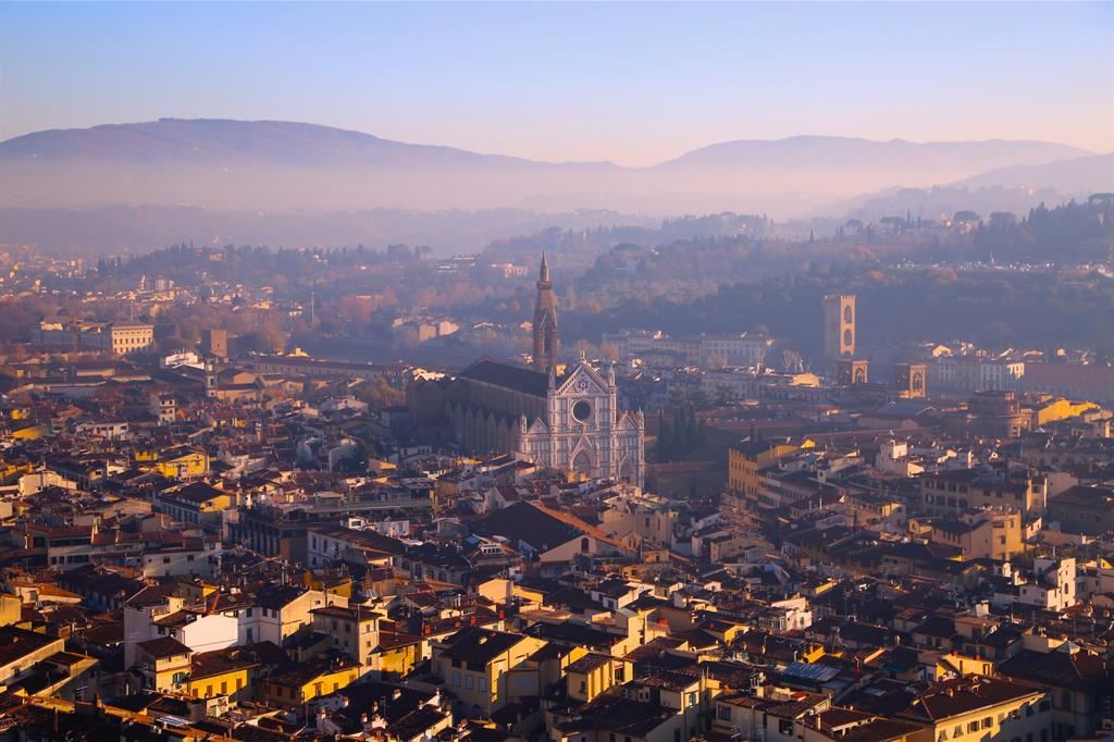 La città di Firenze con al centro la basilica di Santa Croce
