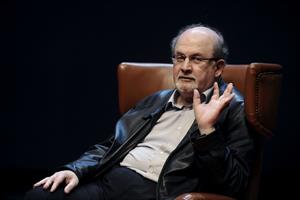 Rushdie ferito gravemente. «L'aggressore vicino all'estremismo sciita»