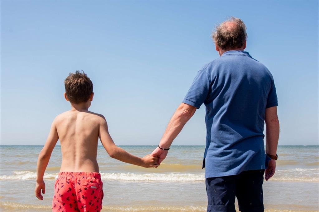 Perché vivere con un bravo nonno può decidere di una vita