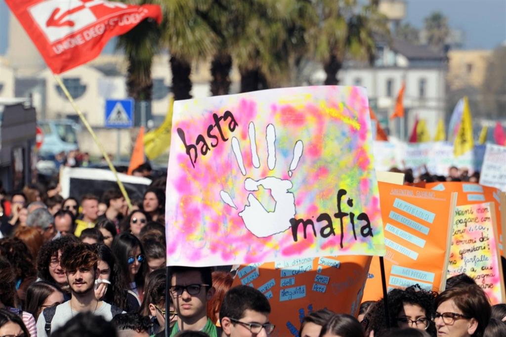 Il corteo di Libera contro le mafie a Bari, nel marzo 2021