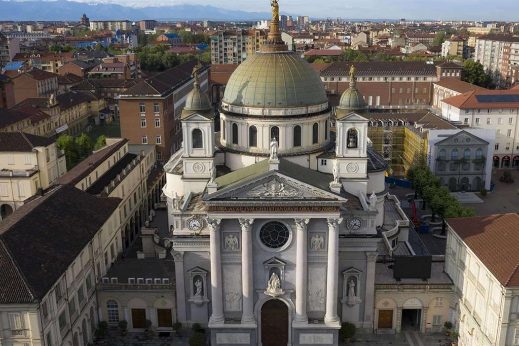 La Basilica di Maria Ausiliatrice a Torino, dove riposa don Bosco. da qui va in onda la Messa su Raiuno alle 11