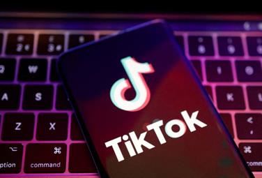 Vendere TikTok o chiuderlo: il social a rischio negli Usa