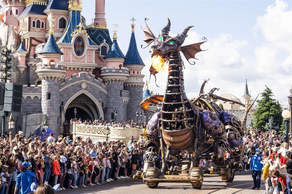 Una parata a Disneyland Parigi