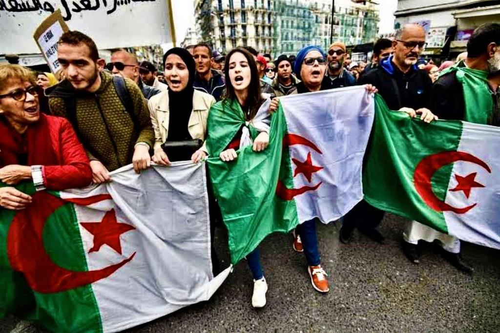 Manifestazione di protesta ad Algeri