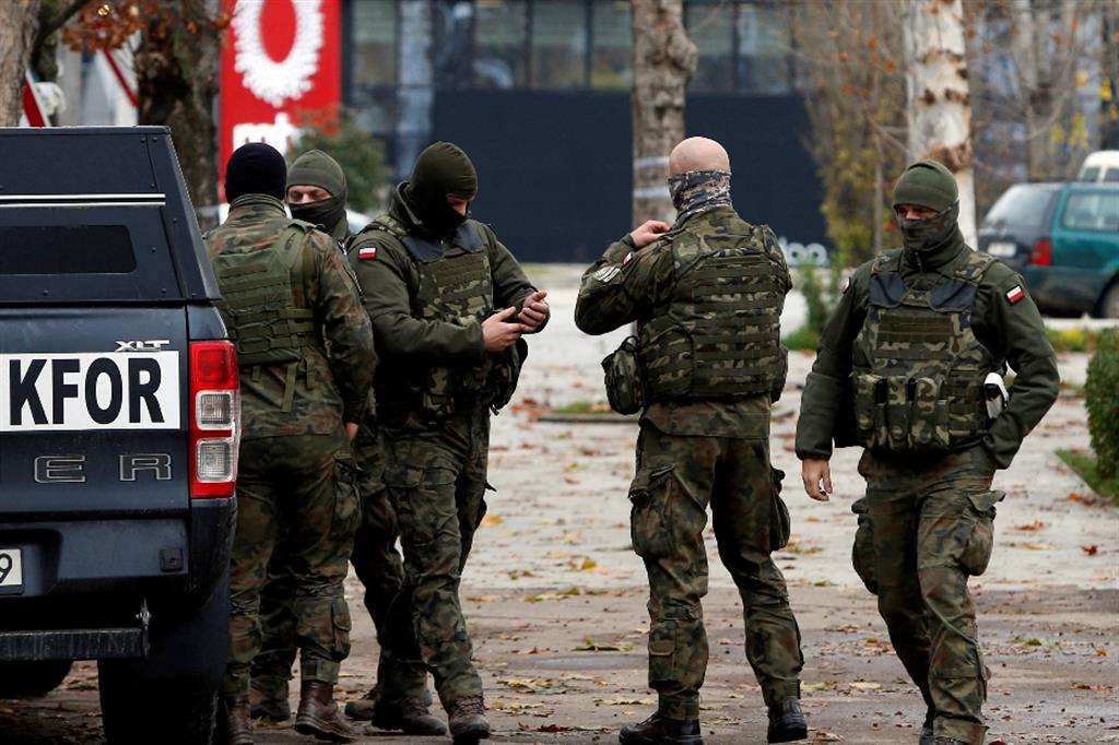 Militari polacchi della Kfor a Mitrovica