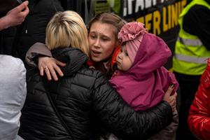 Londra cambia le regole e lascia fuori dalla porta 500 minori soli dall'Ucraina